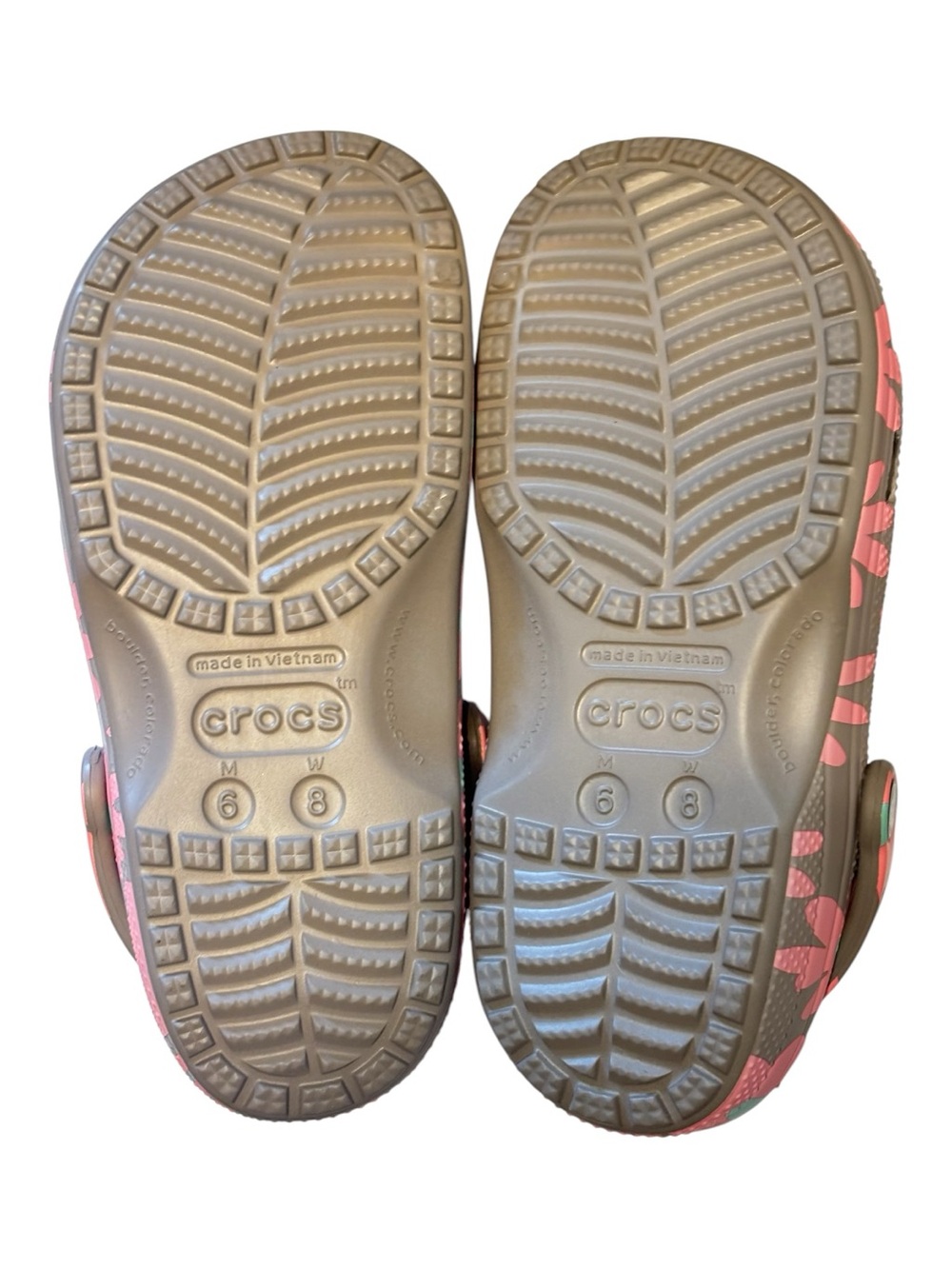 CROCS Classic Retro Resort Floral Clogs - Size 8 - like new - Picture 4 of 5